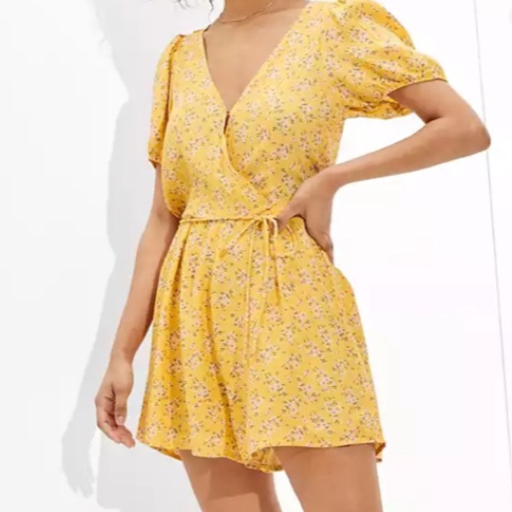 American Eagle Floral Romper